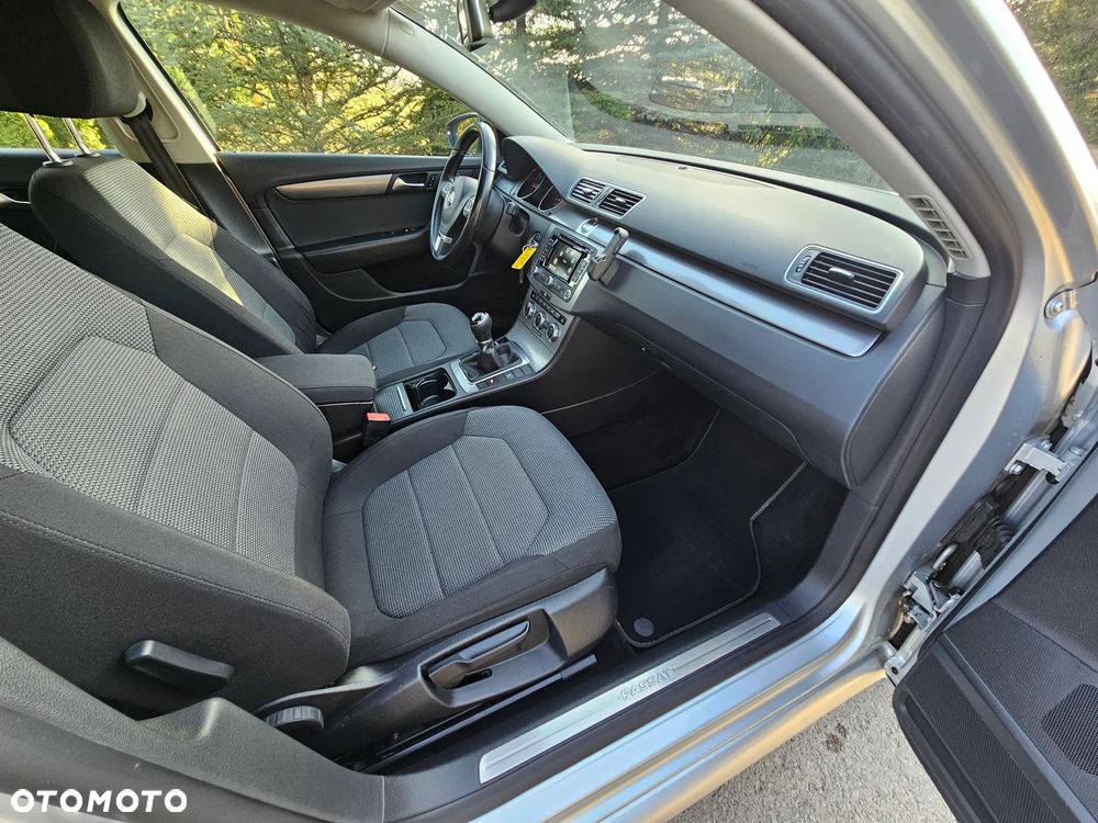 Volkswagen Passat 2.0 TDI BlueMotion Technology Highline - 5