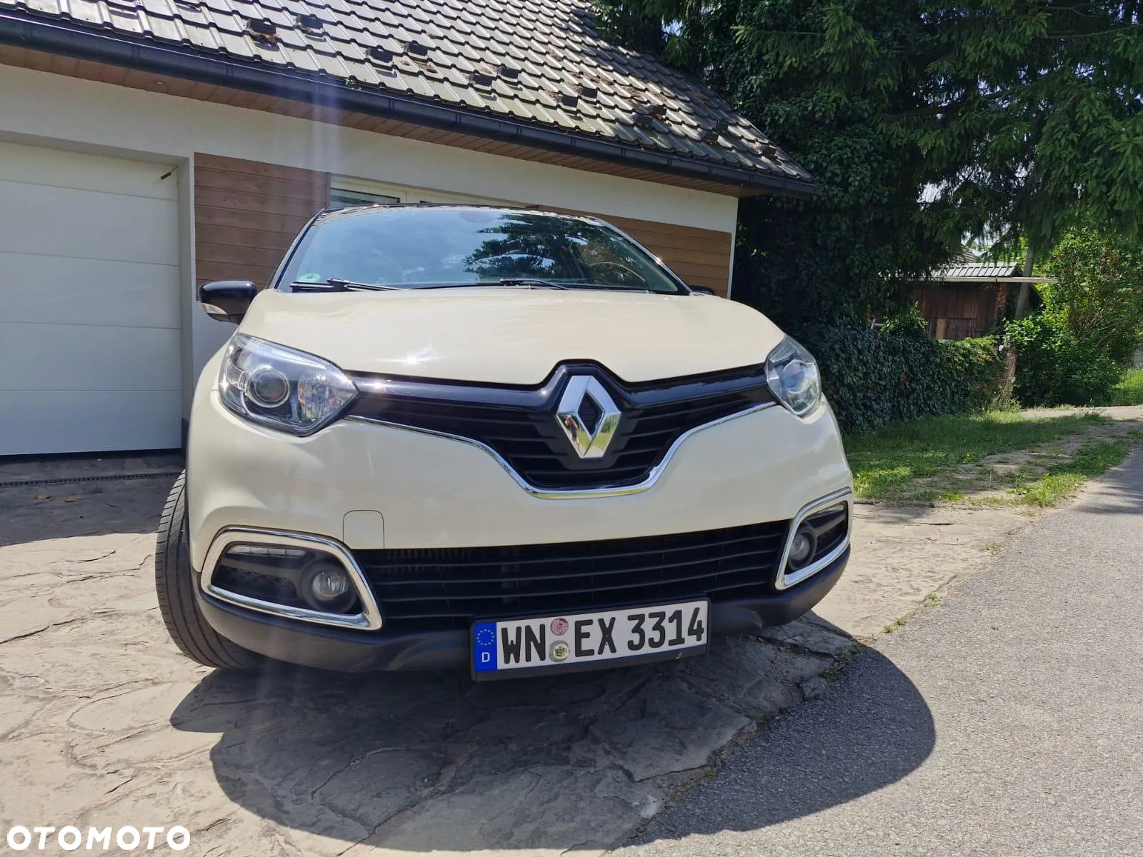 Renault Captur (ENERGY) TCe 90 BOSE EDITION - 17