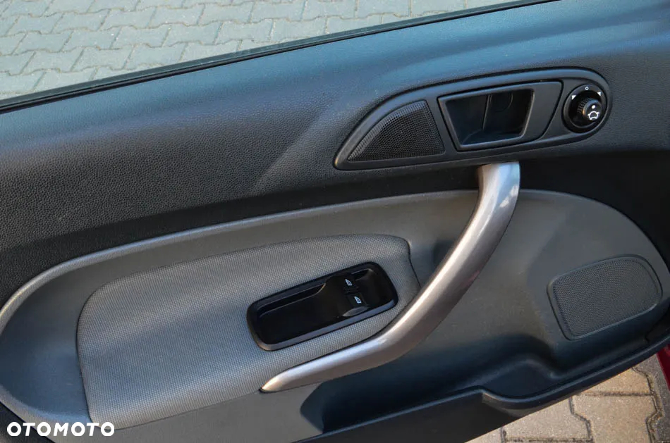 Ford Fiesta 1.4 Silver X (Trend) EU5 - 25