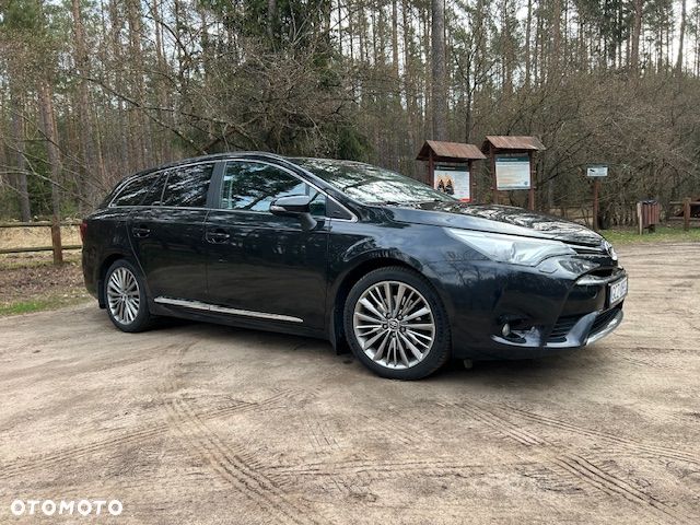 Toyota Avensis 2.0 D-4D Prestige - 4