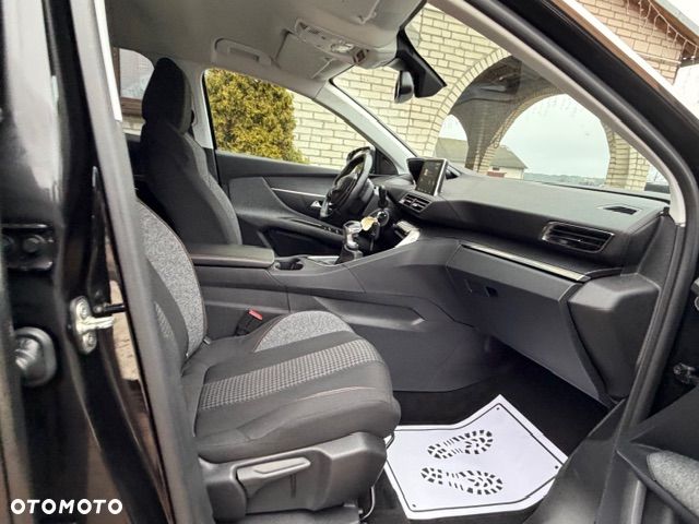Peugeot 3008 - 15
