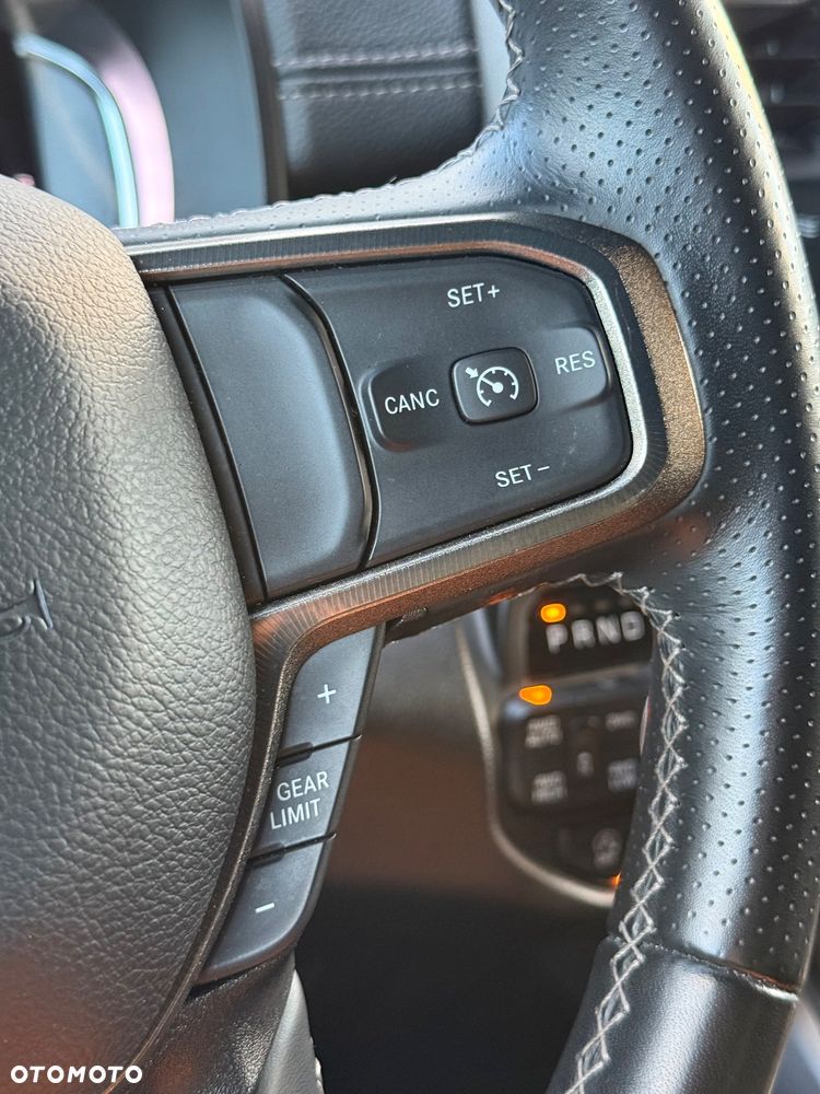 RAM 1500 - 13