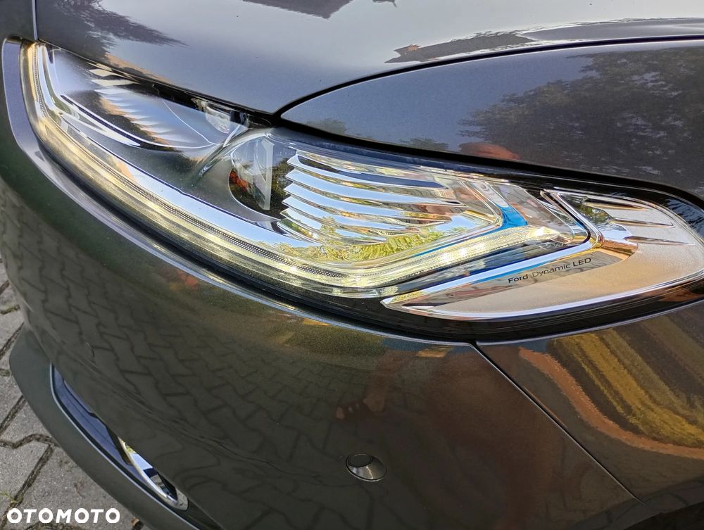 Ford Mondeo 2.0 EcoBoost Titanium - 10