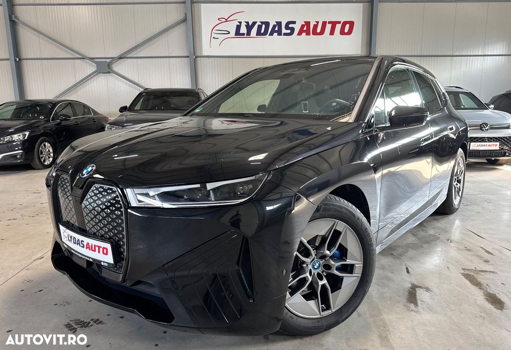 BMW iX