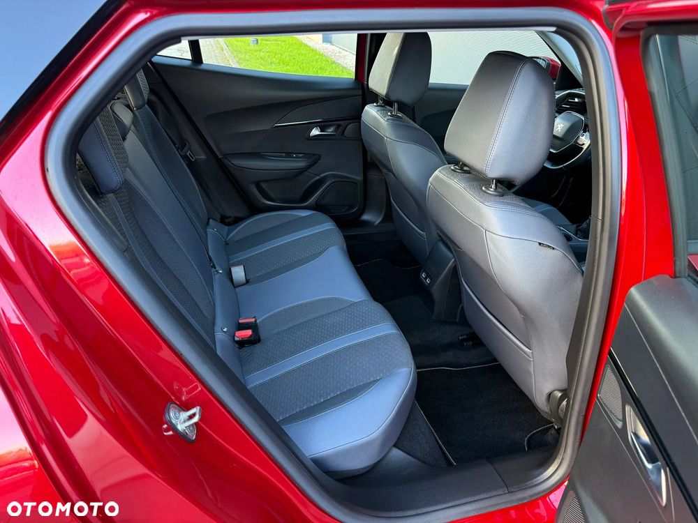 Peugeot 2008 1.2 Pure Tech Allure S&S - 20