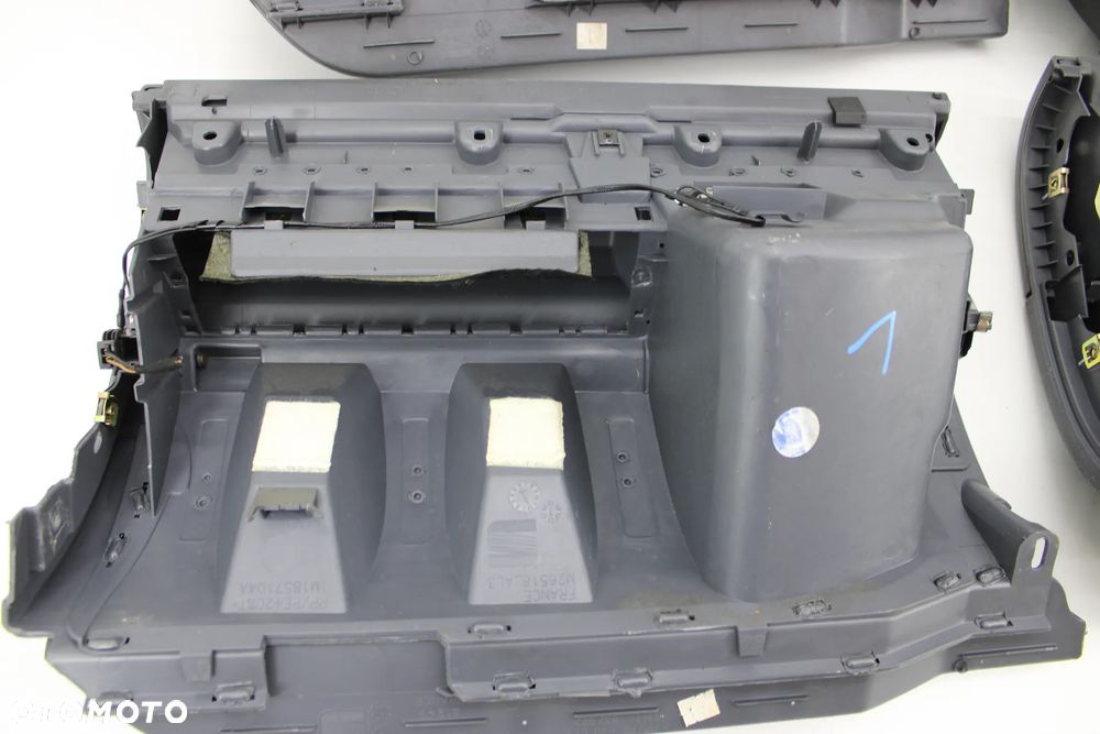 Seat Leon I Toledo II Schowek Pasażera - 11