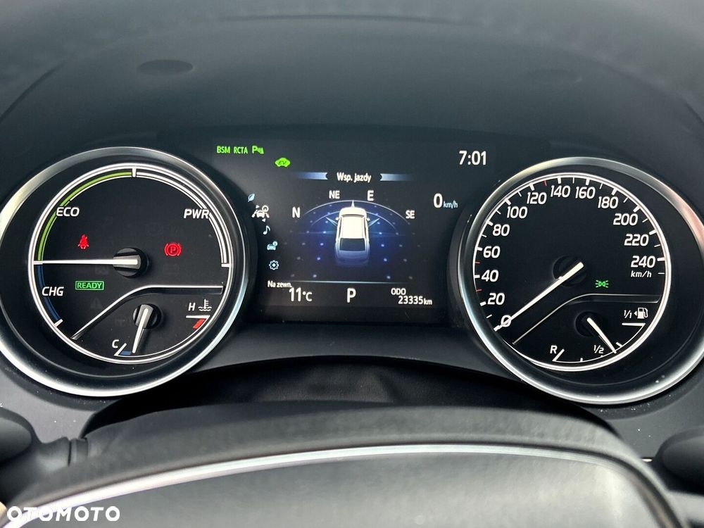 Toyota Camry 2.5 Hybrid Executive CVT - 18