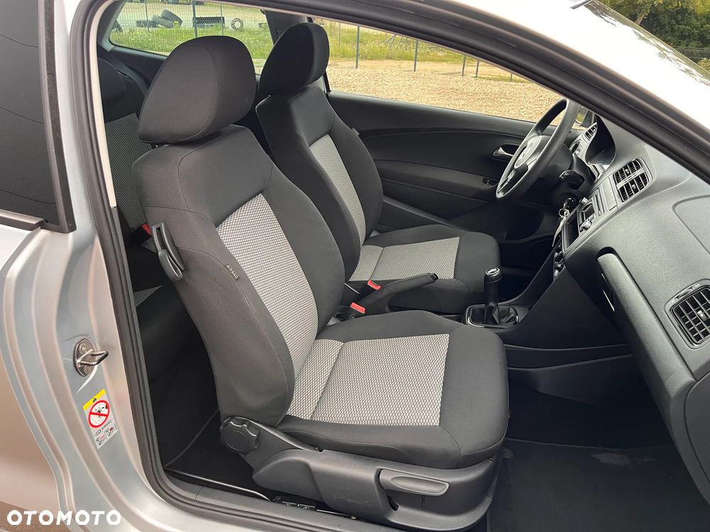 Volkswagen Polo 1.2 Comfortline - 20