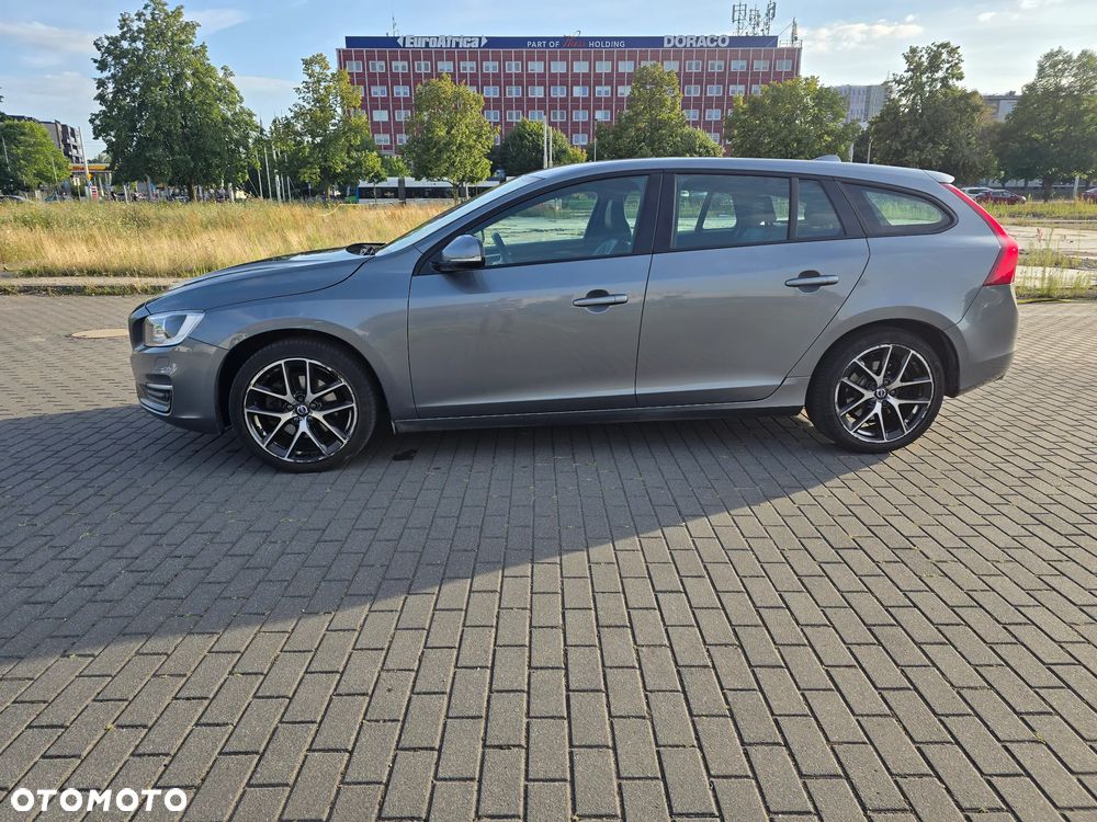 Volvo V60 D4 - 4