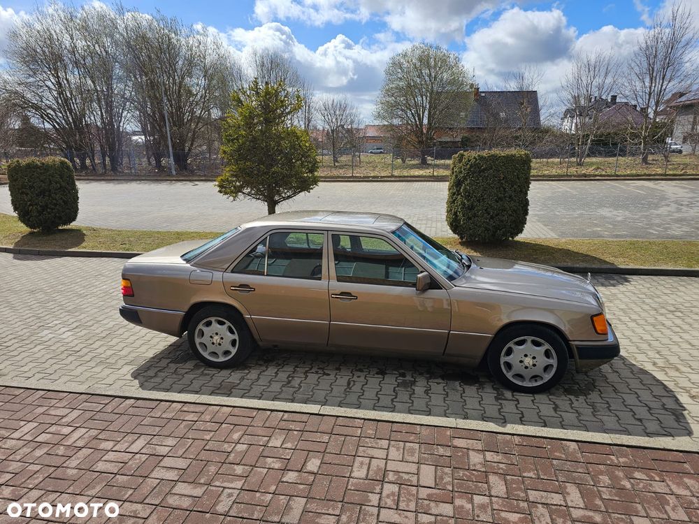 Mercedes-Benz W124 (1984-1993) - 4