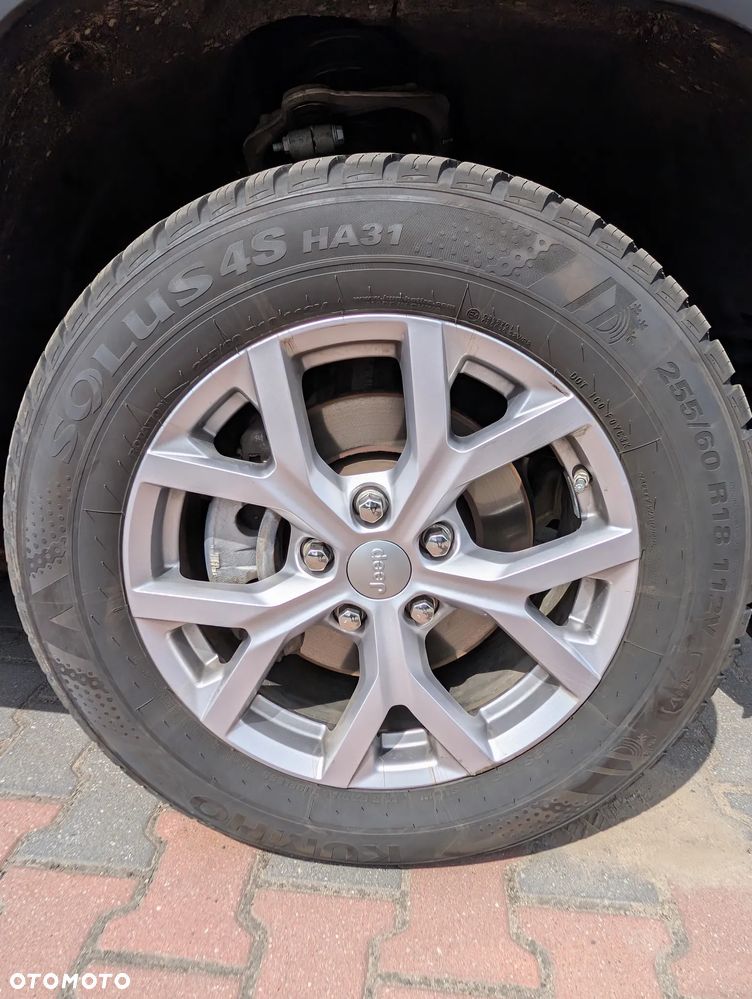 Jeep Grand Cherokee - 9
