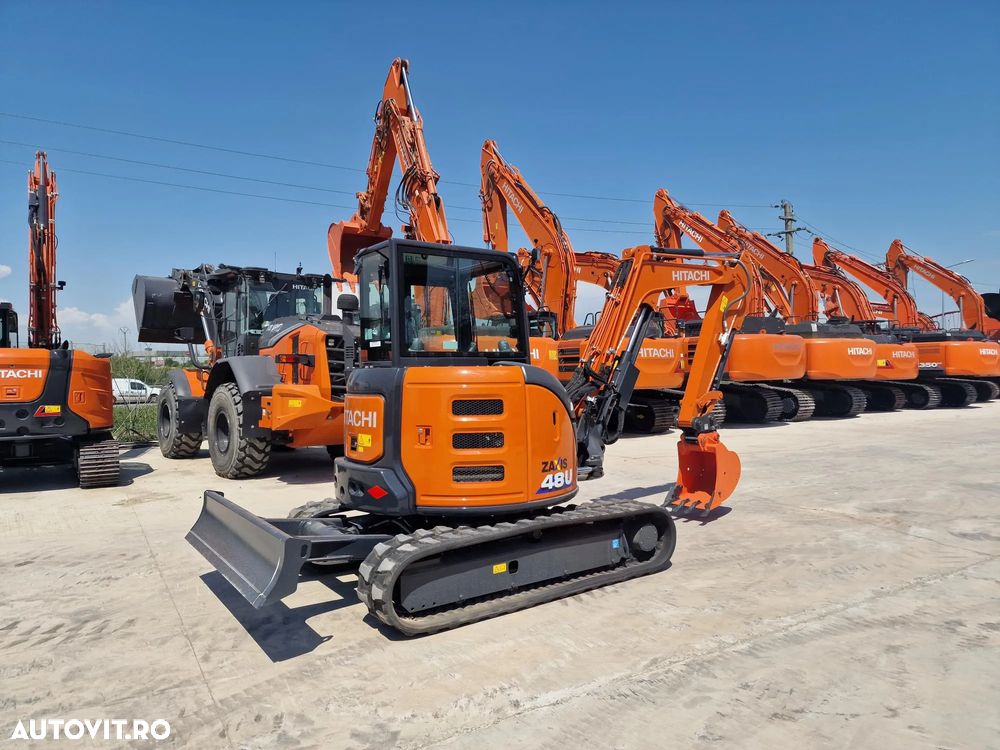 Hitachi ZX48, 5 tone, NOU, CUPLA RAPIDA+3 CUPE noi, Aer conditionat, Instalatia picon pe bratele de excavare, Computer de bord, produs in JAPONIA, posibilitate leasing 5 ani-PROMOTIE 54.500 EUR+Tva - 10