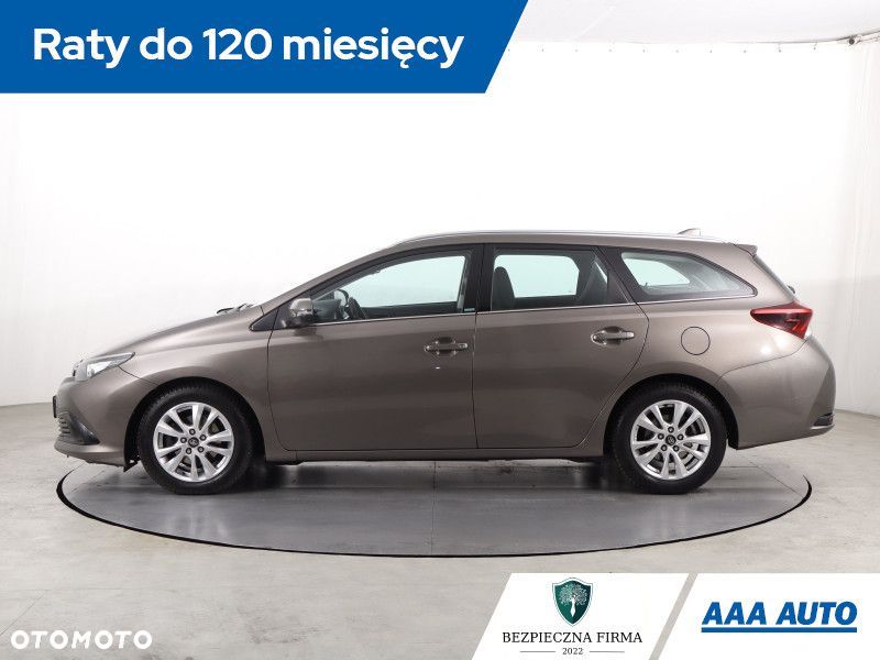 Toyota Auris - 4