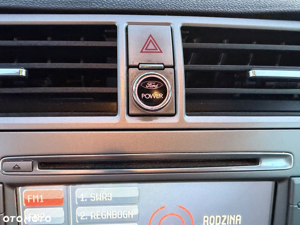 Ford Kuga 2.0 TDCi Titanium S - 24