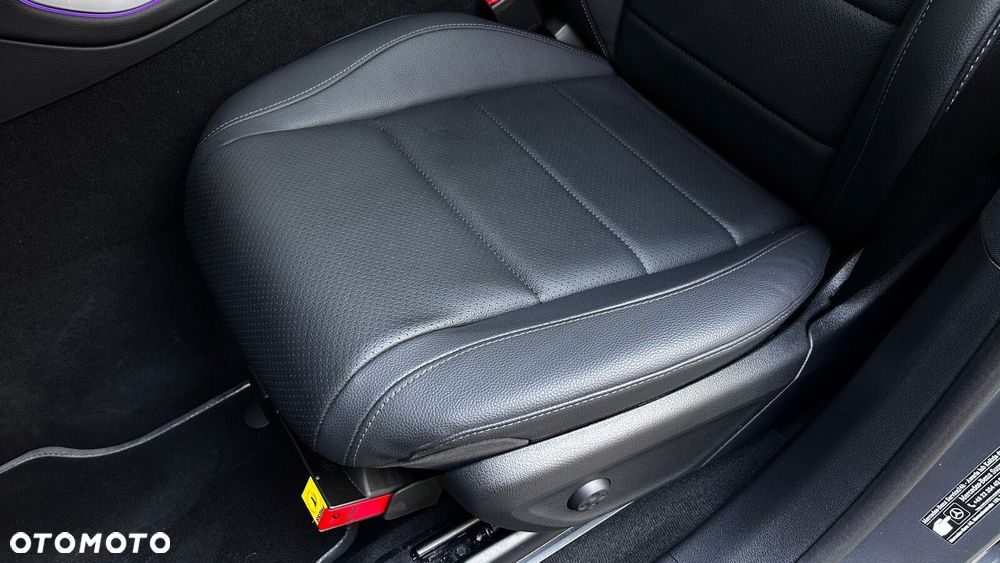 Mercedes-Benz GLE 300 d mHEV 4-Matic AMG Line - 13