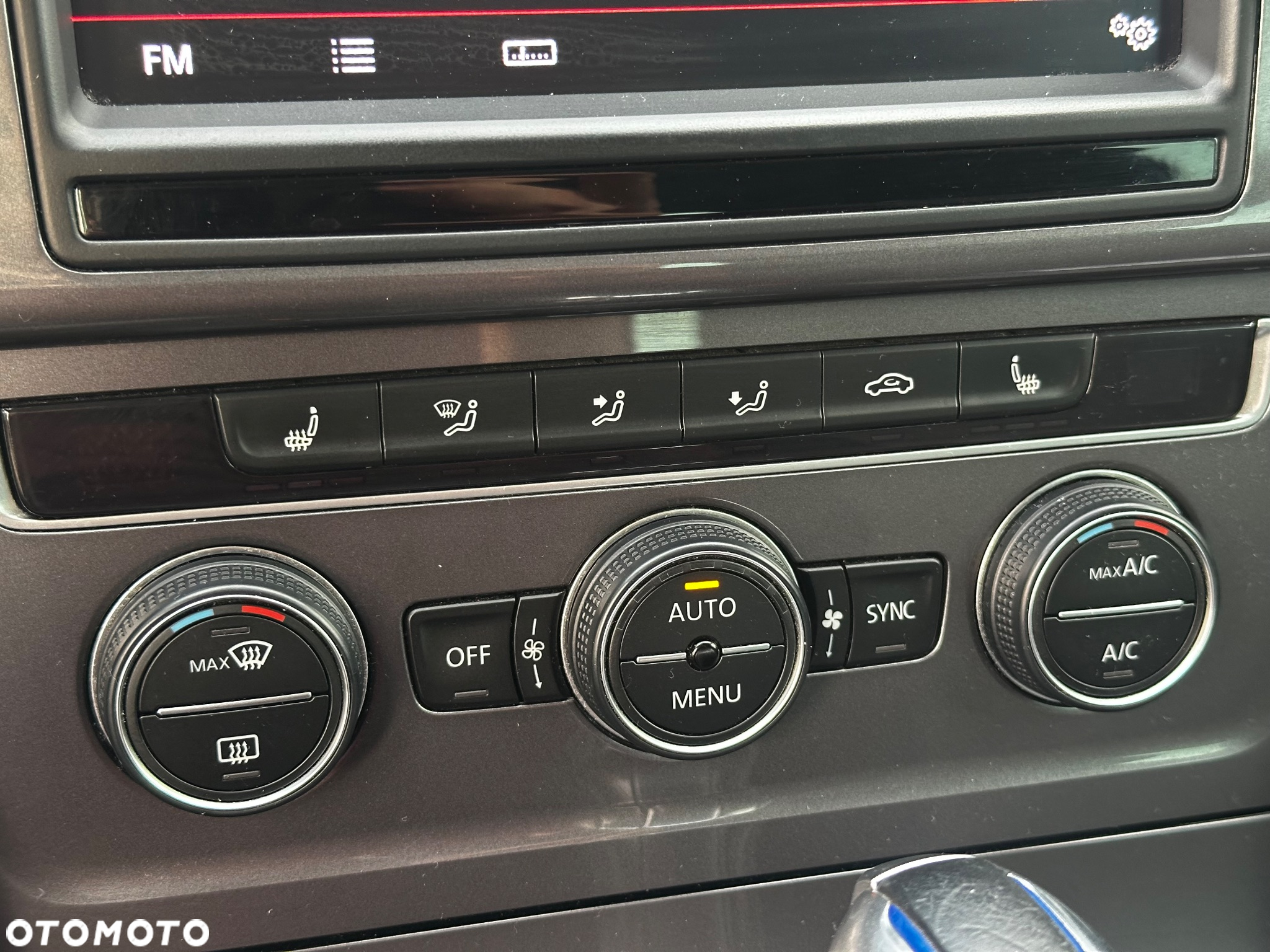 Volkswagen Golf - 27