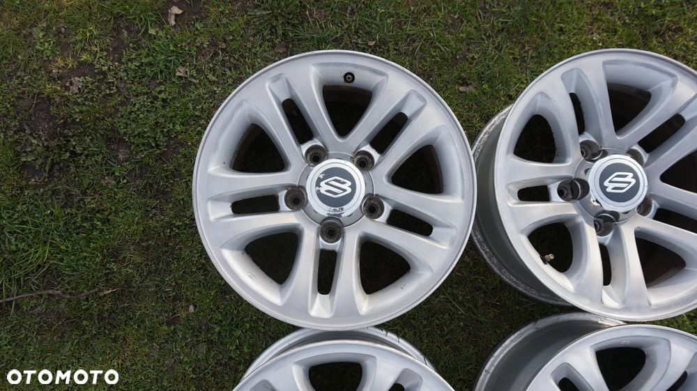 Suzuki Grand Vitara felgi aluminiowe 5x139.7 ET5 7J 16" - 2