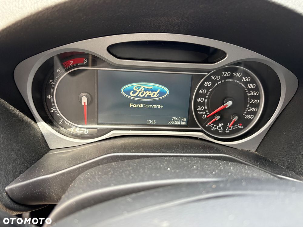 Ford Mondeo 2.0 Ghia - 5