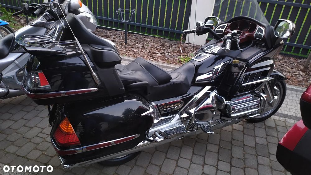 Honda GL - 33