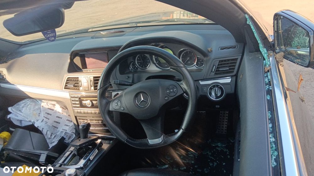 Mercedes-Benz Klasa E 250 CDI DPF BlueEFFICIENCY 7G-TRONIC Avantgarde - 5