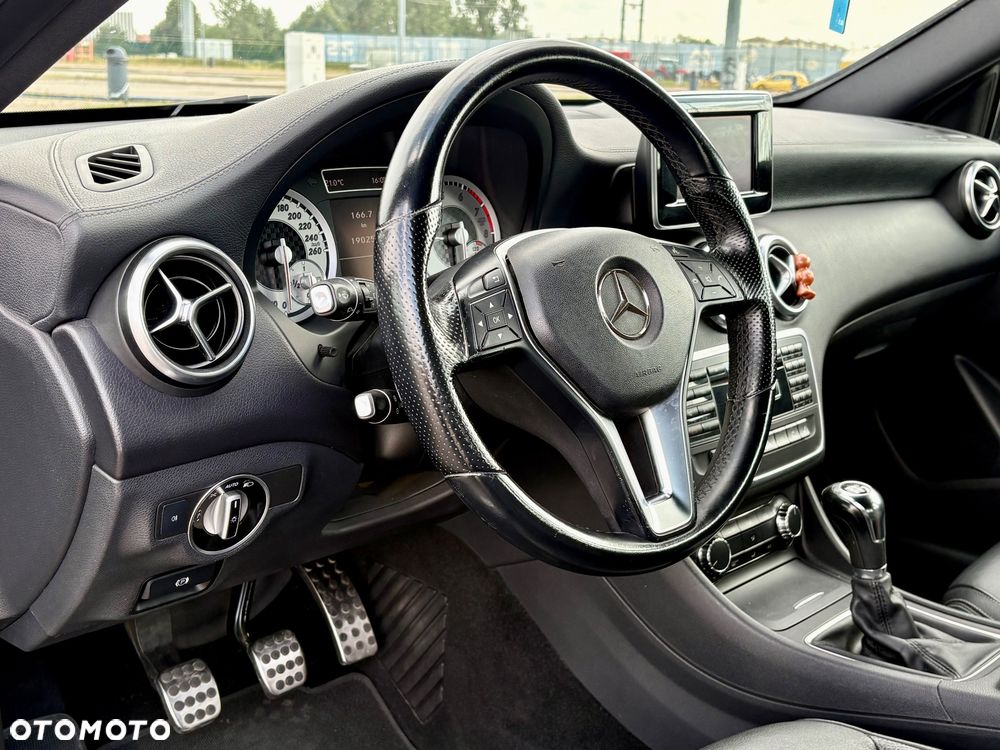 Mercedes-Benz Klasa A 200 (BlueEFFICIENCY) AMG Sport - 20