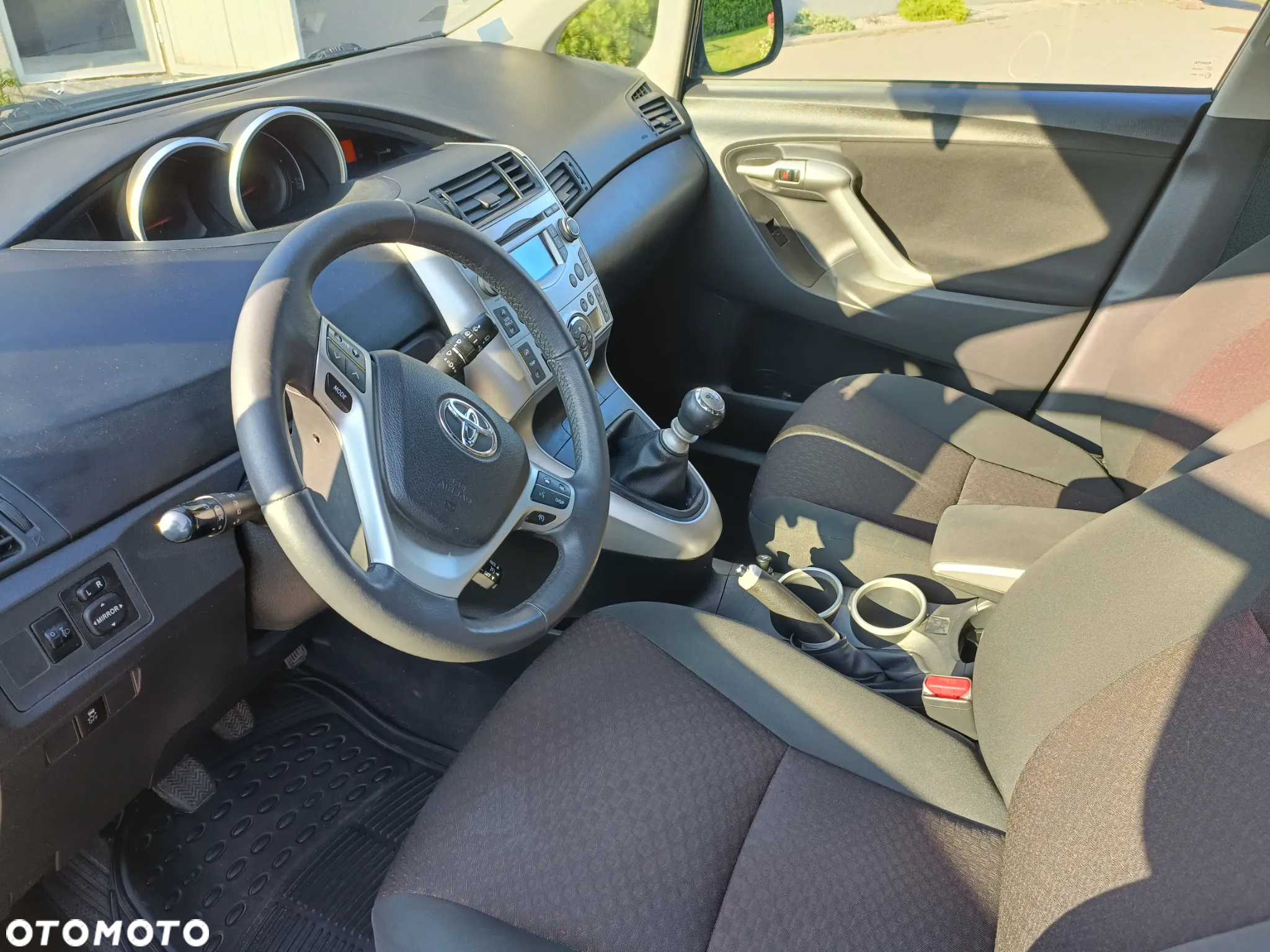 Toyota Verso 2.0 D-4D Premium - 9