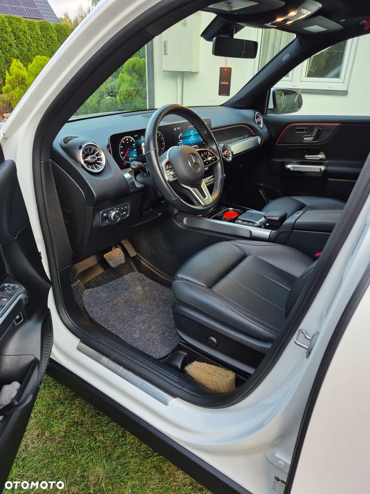 Mercedes-Benz GLB 250 8G-DCT - 25