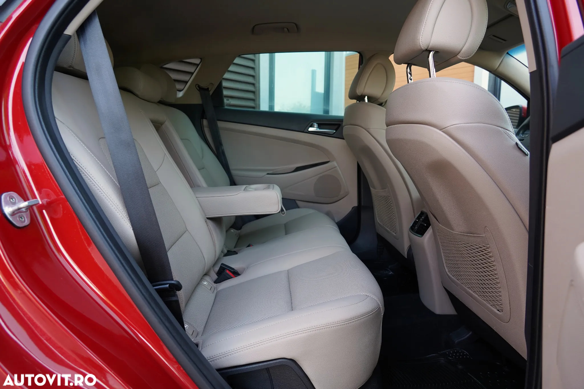 Hyundai Tucson 2.0 CRDI 4WD 6AT Premium+ - 8