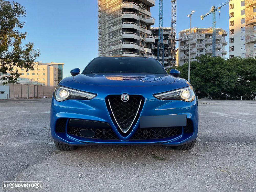 Alfa Romeo Stelvio V6 2.9 Bi-Turbo AT8-Q4 Quadrifoglio - 3