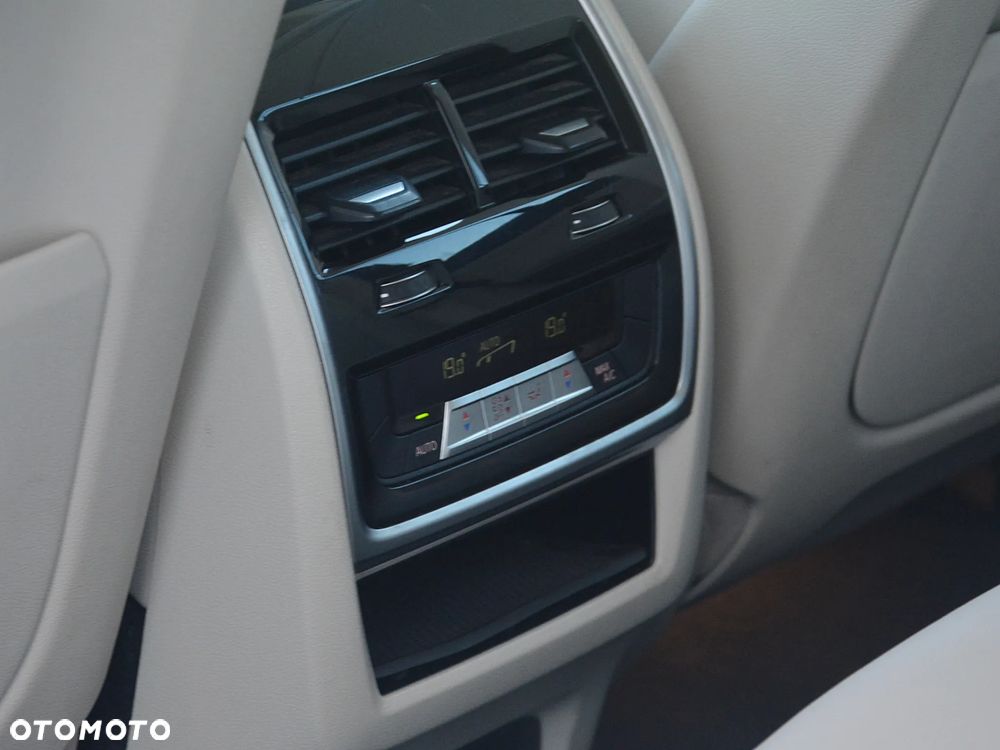 BMW X5 xDrive30d xLine - 15