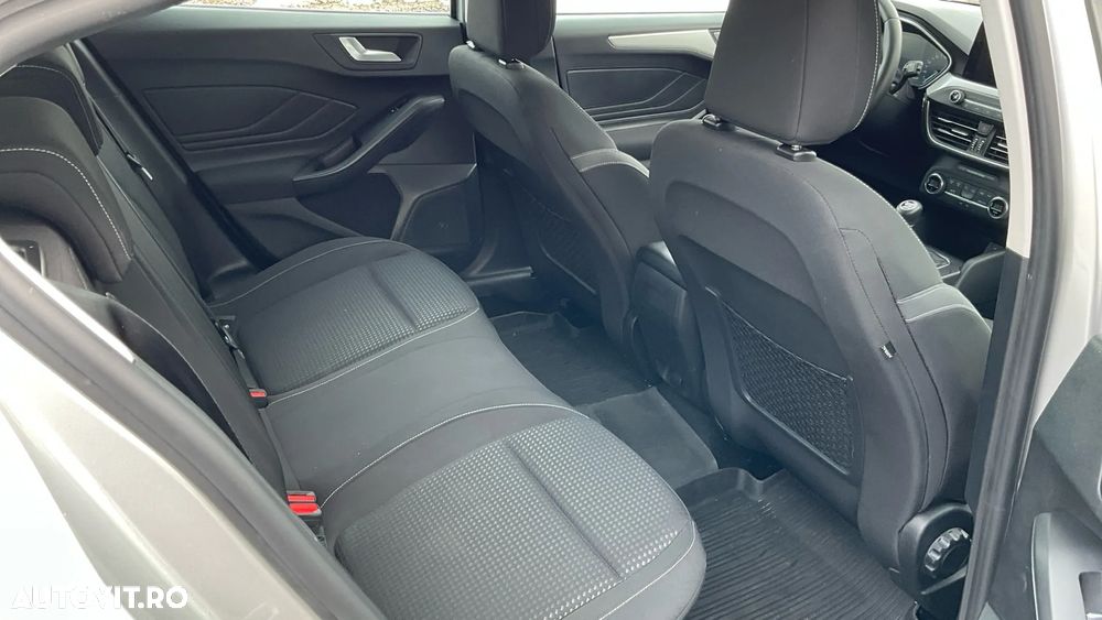 Ford Focus 1.5 EcoBlue Trend - 17