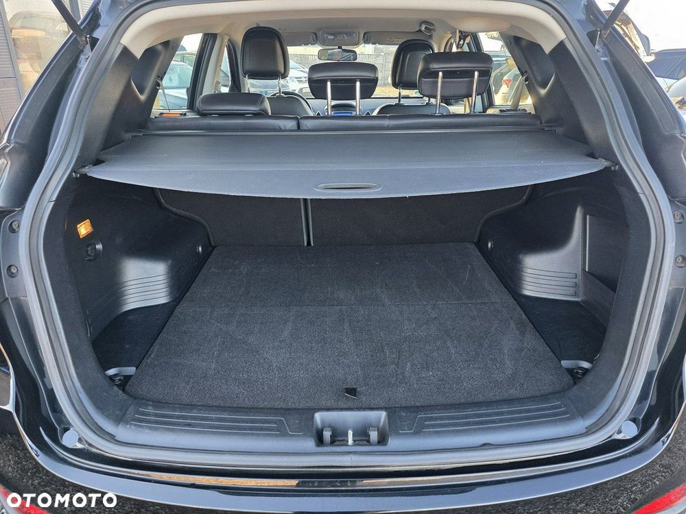 Hyundai ix35 1.6 2WD Fifa World Cup Edition - 33