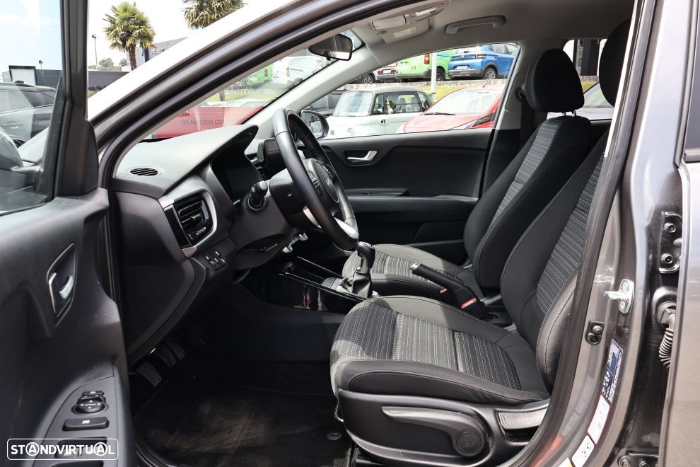 Kia Stonic 1.0 T-GDI Drive - 16