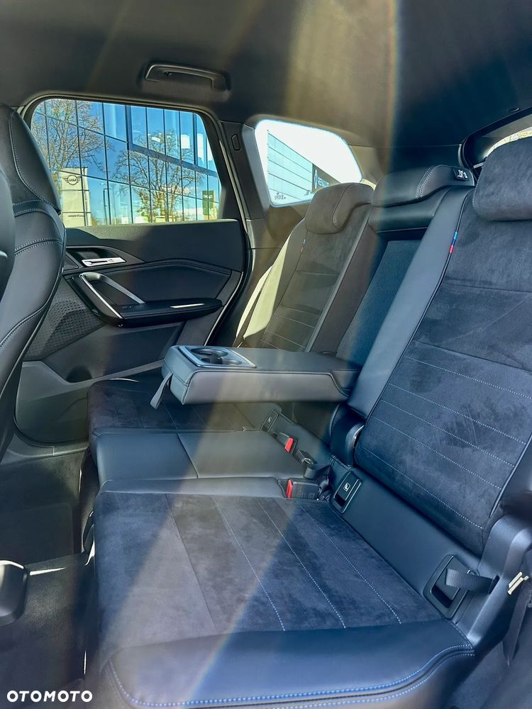 BMW X1 sDrive18i - 11