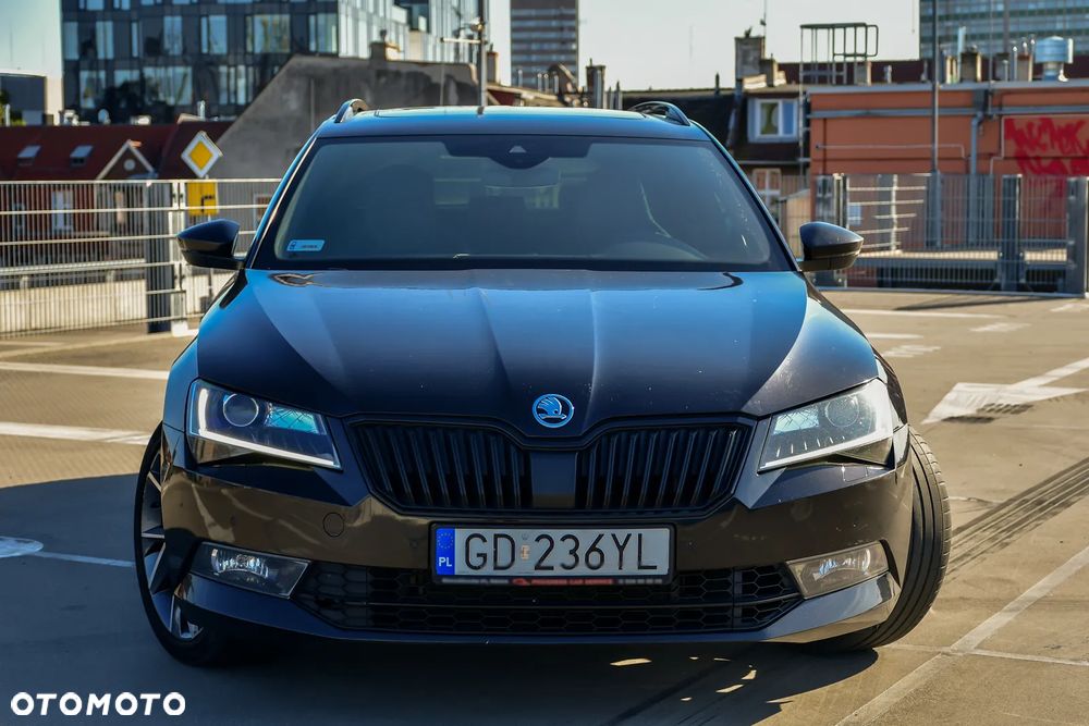 Skoda Superb 2.0 TSI 4x4 Sportline DSG - 8