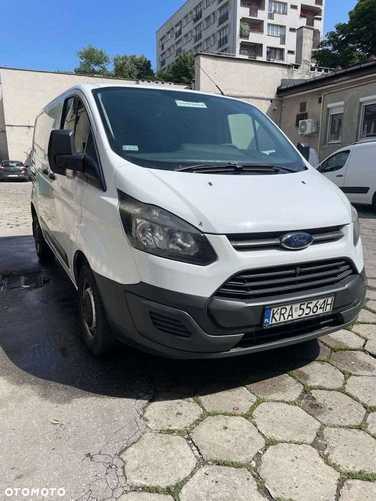 Ford CUSTOM - 1