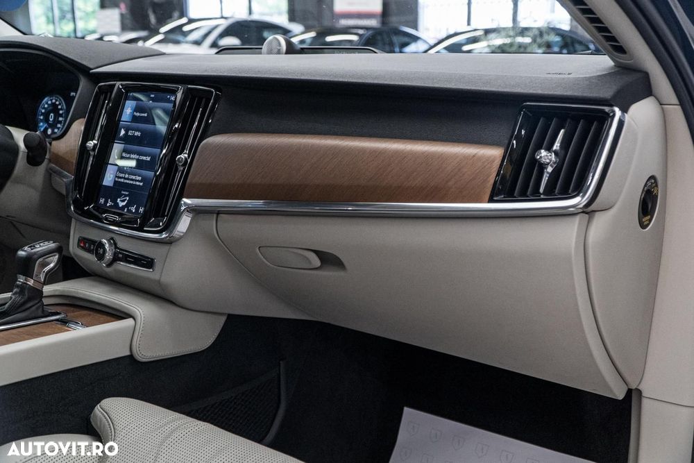 Volvo S90 D5 AWD Inscription - 36