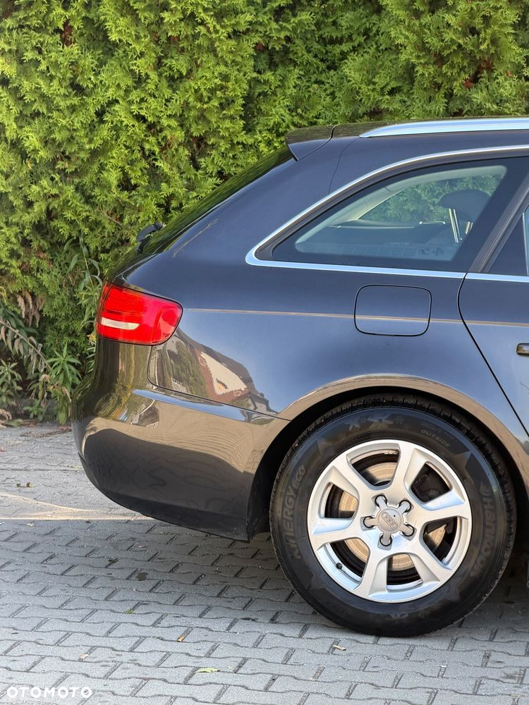 Audi A4 Avant - 16