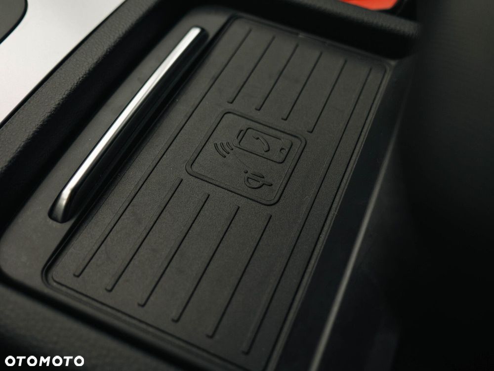 Audi Q5 Sportback - 27