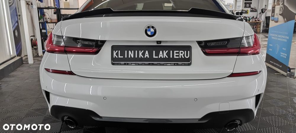 BMW Seria 3 320d xDrive M Sport - 17