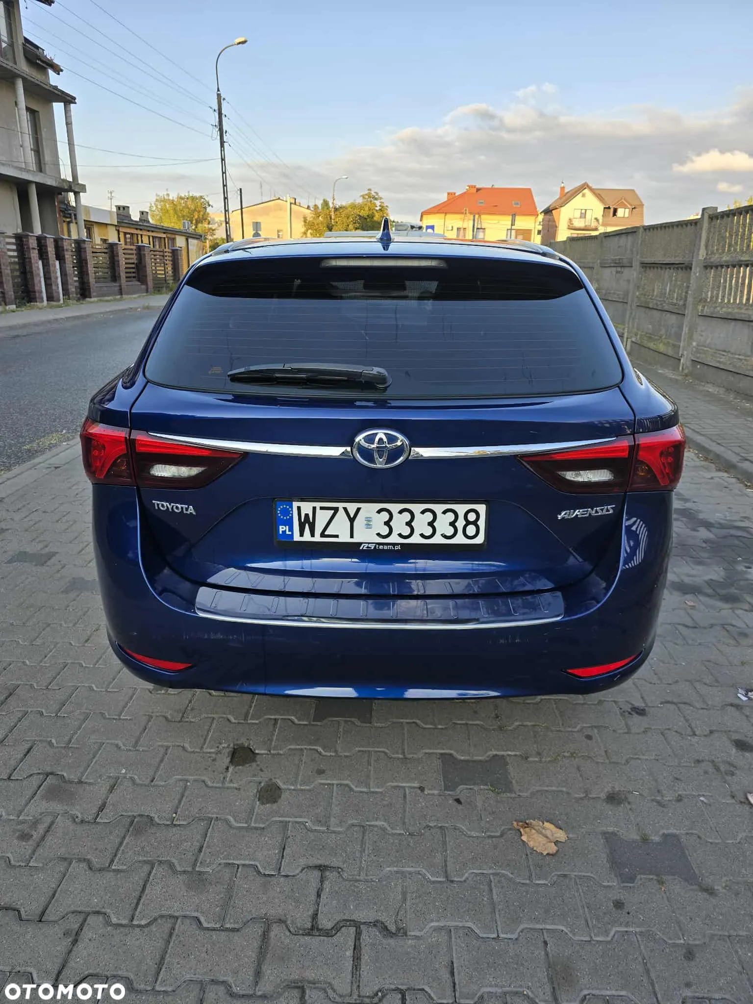 Toyota Avensis - 4
