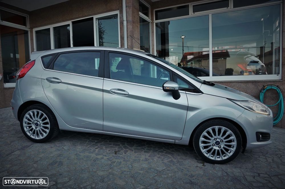 Ford Fiesta 1.5 TDCi Titanium - 4
