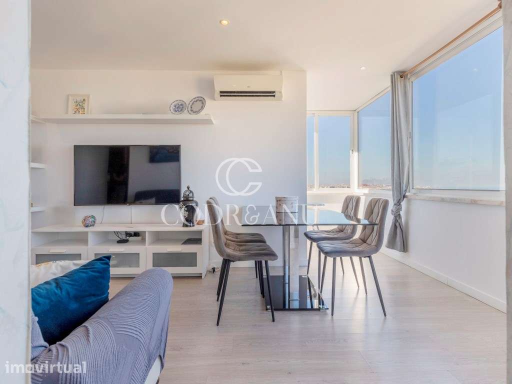 T2 Remodelado em Almada com Vista Rio e Lisboa - Grande imagem: 3/20