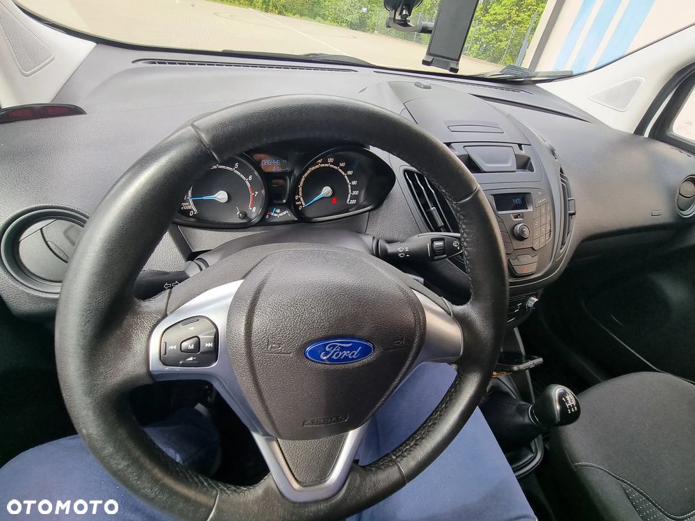 Ford TRANSIT COURIER - 27