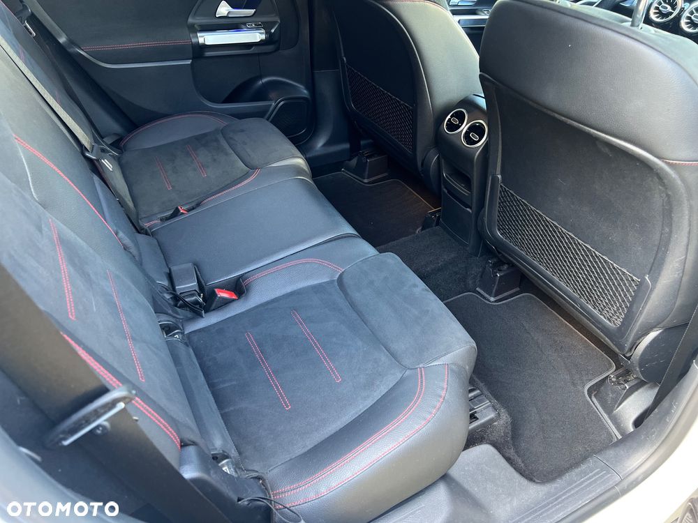 Mercedes-Benz GLB 200 AMG Line 7G-DCT - 19