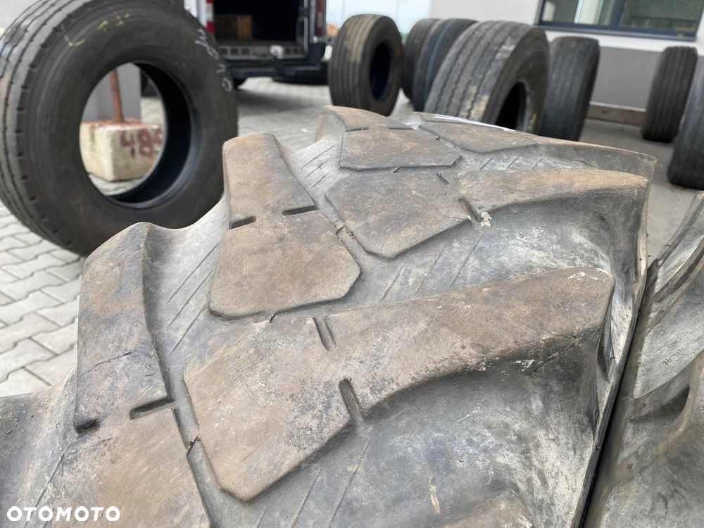 Opony 12.5-18 335/80-18 ALLIANCE MPT Przemysłowe 30% Bieżnika - 4