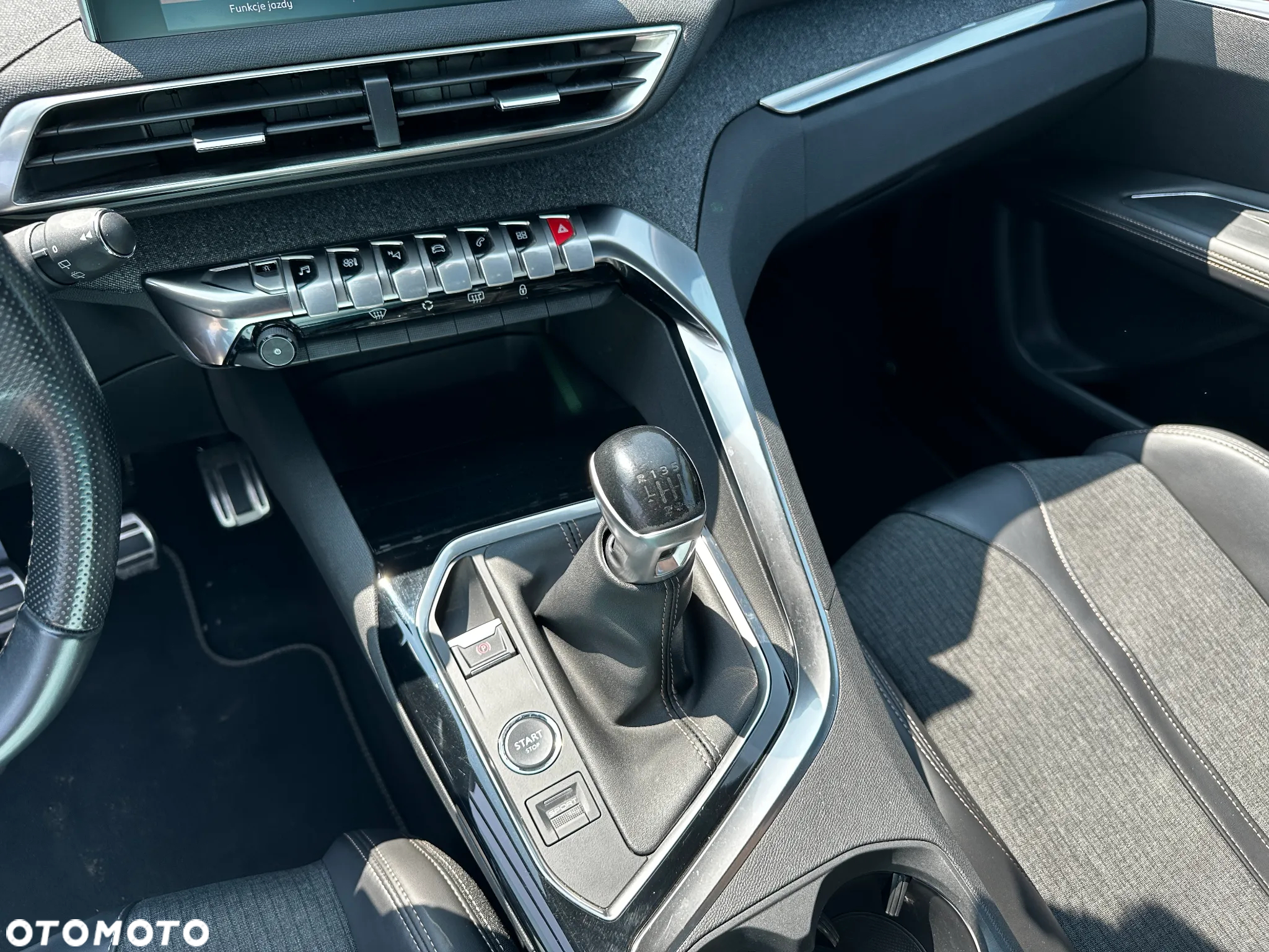 Peugeot 3008 - 16