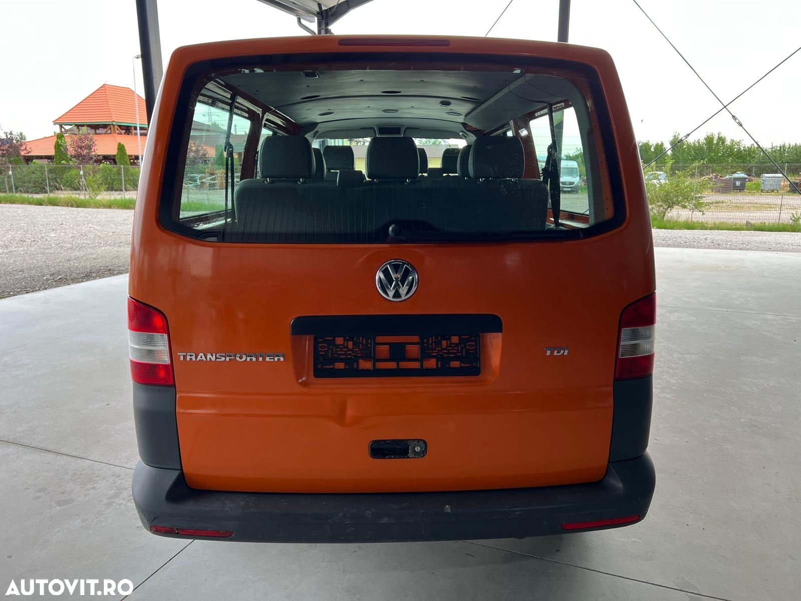 Volkswagen Transporter - 12