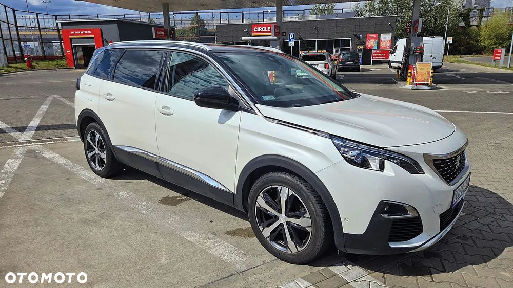 Peugeot 5008 1.6 PureTech Allure S&S EAT8 - 8