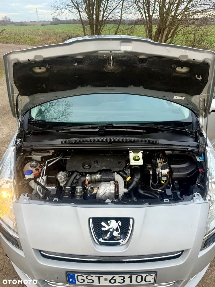 Peugeot 5008 1.6 HDi Family 7os - 36